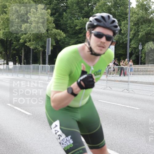 29.06.2025 - hella hamburg halbmarathon Jannik Wohlers http://msf.ph/oto/8266552 29.06.2025 08:50:45 Lombardsbrücke  meine-sportfotos.de