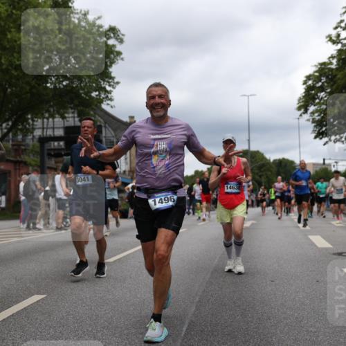 29.06.2025 - hella hamburg halbmarathon Yannick Fuchs http://msf.ph/oto/8266571 29.06.2025 10:48:49 20KM 1125, 1327, 1496, 1506, 1628, 2119, 2474, 2561, 2771, 2884, 2955, 3041, 3652, 3791, 3794, 3945, 4029, 4189, 4231, 4868, 4903, 4938, 5319, 6355, 6433, 6443, 6587, 6938, 8449, 8487, 8514, 8698, 8973, 10191, 10192, 10368, 10376, 11184, 11333, 11747, 11797, 11799, 11976, 12186, 12526, 12584, 12961, 13267, 13297, 13988, 14036, 14175, 14592, 14638, 14660, 14834, 14845, 14948, 15389, 15879, 16047, 16327, 17842, 18031, 18380 meine-sportfotos.de