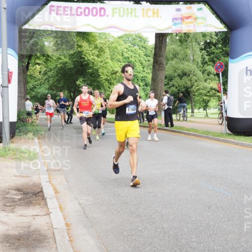 29.06.2025 - hella hamburg halbmarathon MichiJ http://msf.ph/oto/8266599 29.06.2025 10:30:39 Zwischen KM18-KM19 1169, 1512, 1903, 3523, 5124, 5690, 7363, 8359, 8694, 9815, 12098, 14275, 14560, 15095, 15328, 17032, 17159, 17926, 18509 meine-sportfotos.de