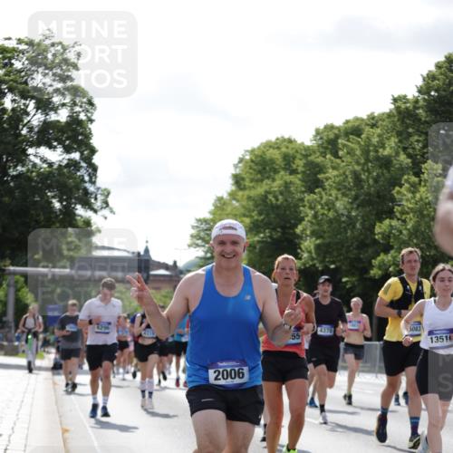 29.06.2025 - hella hamburg halbmarathon Jannik Wohlers http://msf.ph/oto/8266613 29.06.2025 10:00:52 Lombardsbrücke 1130, 1387, 1420, 2006, 2091, 2354, 2363, 2490, 2936, 3425, 4068, 4249, 4319, 4370, 4649, 5675, 6087, 0000, 6487, 6591, 6835, 6924, 7287, 7846, 8045, 8046, 9932, 10383, 10576, 11465, 11937, 13516, 13699, 14867, 15083, 15240, 15550, 15637, 15726, 15838, 16401, 16517, 16530, 16594, 16602, 16786, 17387, 17543, 17739, 17890, 18029, 18327, 18355, 18796, 18833, 19002, 19003 meine-sportfotos.de