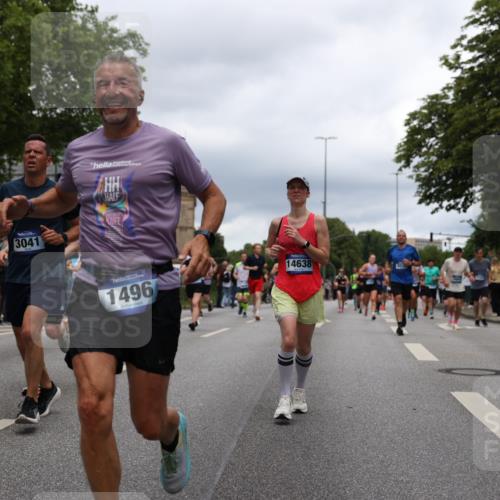 29.06.2025 - hella hamburg halbmarathon Yannick Fuchs http://msf.ph/oto/8266624 29.06.2025 10:48:50 20KM 1125, 1327, 1496, 1506, 1628, 2119, 2474, 2561, 2771, 2884, 2955, 3041, 3652, 3791, 3794, 3945, 4029, 4189, 4231, 4868, 4903, 4938, 5319, 6355, 6433, 6443, 6587, 6938, 8449, 8487, 8514, 8698, 8973, 10191, 10192, 10368, 10376, 11184, 11333, 11568, 11747, 11797, 11799, 11976, 12186, 12526, 12584, 12961, 13267, 13297, 13988, 14036, 14175, 14592, 14638, 14660, 14834, 14845, 14948, 15389, 15854, 15879, 16047, 16327, 17842, 18031, 18380 meine-sportfotos.de