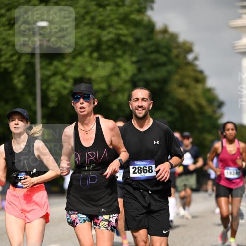 29.06.2025 - hella hamburg halbmarathon Dr. Thomas Lammeyer http://msf.ph/oto/8266657 29.06.2025 10:14:56 Kennedybrücke 1548, 1781, 2868, 4287, 5182, 5440, 5653, 5806, 8171, 8561, 8807, 8810, 10196, 11149 meine-sportfotos.de