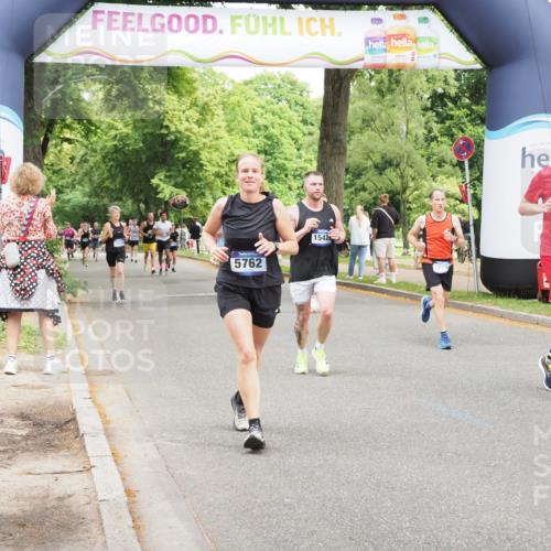 29.06.2025 - hella hamburg halbmarathon MichiJ http://msf.ph/oto/8266741 29.06.2025 10:54:42 Zwischen KM18-KM19 1079, 4169, 5762, 6517, 7685, 8971, 12418, 12790, 14869, 15429, 15945 meine-sportfotos.de