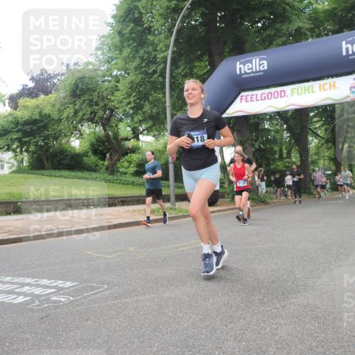 29.06.2025 - hella hamburg halbmarathon KatJ http://msf.ph/oto/8266743 29.06.2025 10:39:13 Zwischen KM18-KM19 1098, 2397, 2636, 2818, 4967, 6286, 8139 meine-sportfotos.de