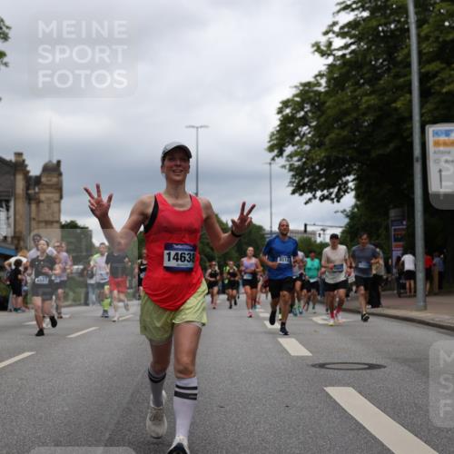 29.06.2025 - hella hamburg halbmarathon Yannick Fuchs http://msf.ph/oto/8266753 29.06.2025 10:48:50 20KM 1125, 1327, 1496, 1506, 1628, 2119, 2474, 2561, 2771, 2884, 2955, 3041, 3652, 3791, 3794, 3945, 4029, 4189, 4231, 4868, 4903, 4938, 5319, 6355, 6433, 6443, 6587, 6938, 8449, 8487, 8514, 8698, 8973, 10191, 10192, 10368, 10376, 11184, 11333, 11568, 11747, 11797, 11799, 11976, 12186, 12526, 12584, 12961, 13267, 13297, 13988, 14036, 14175, 14592, 14638, 14660, 14834, 14845, 14948, 15389, 15854, 15879, 16047, 16327, 17842, 18031, 18380 meine-sportfotos.de