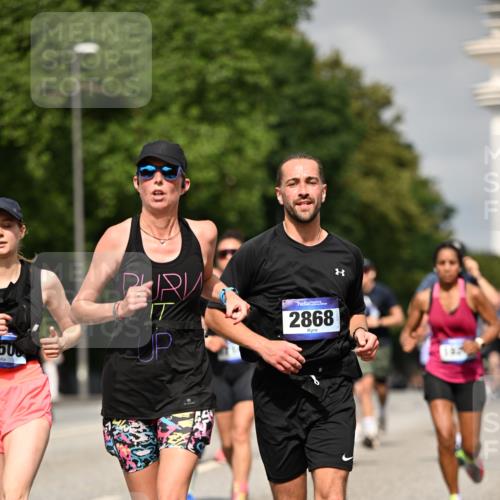 29.06.2025 - hella hamburg halbmarathon Dr. Thomas Lammeyer http://msf.ph/oto/8266763 29.06.2025 10:14:56 Kennedybrücke 1548, 1781, 2868, 4287, 5182, 5440, 5653, 5806, 8171, 8561, 8807, 8810, 10196, 11149 meine-sportfotos.de