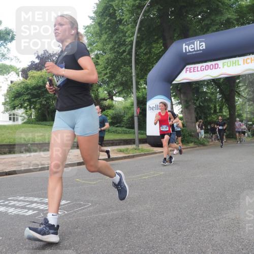 29.06.2025 - hella hamburg halbmarathon KatJ http://msf.ph/oto/8266774 29.06.2025 10:39:13 Zwischen KM18-KM19 1098, 2397, 2636, 2818, 4967, 6286, 8139 meine-sportfotos.de