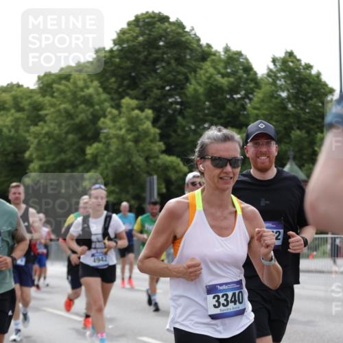 29.06.2025 - hella hamburg halbmarathon Jannik Wohlers http://msf.ph/oto/8266796 29.06.2025 10:33:32 Lombardsbrücke 1189, 1275, 1417, 1705, 1787, 1896, 2265, 2482, 2496, 2526, 3264, 3340, 3345, 3829, 4479, 4696, 4807, 4942, 5557, 5561, 5566, 5584, 5691, 5821, 5822, 5887, 6364, 6515, 6516, 6956, 7027, 7565, 8202, 8277, 8375, 8377, 8383, 8401, 9094, 9875, 9995, 10007, 10071, 10561, 10800, 11092, 11111, 11237, 11338, 11432, 11642, 12330, 12562, 12835, 13401, 13485, 13535, 13741, 13853, 13934, 14032, 14058, 14873, 15792, 15845, 17440, 17953, 19145, 19164 meine-sportfotos.de