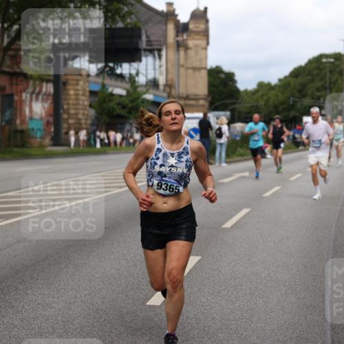 29.06.2025 - hella hamburg halbmarathon Yannick Fuchs http://msf.ph/oto/8266840 29.06.2025 10:36:45 20KM 1169, 1209, 1256, 1312, 1512, 1903, 1962, 3523, 4823, 5436, 5682, 6639, 6721, 6770, 7105, 7116, 7363, 7693, 7765, 8694, 9365, 12098, 13196, 13446, 13483, 13709, 13725, 14811, 15175, 15270, 15623, 15654, 15846, 16281, 16507, 16626, 16660, 17016, 17363, 17637, 17864, 17926, 18330, 18920 meine-sportfotos.de