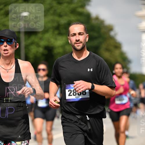 29.06.2025 - hella hamburg halbmarathon Dr. Thomas Lammeyer http://msf.ph/oto/8266905 29.06.2025 10:14:57 Kennedybrücke 1548, 1781, 2868, 4287, 5182, 5440, 5653, 5806, 8171, 8561, 8807, 8810, 10196, 11149 meine-sportfotos.de