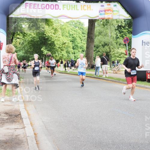 29.06.2025 - hella hamburg halbmarathon MichiJ http://msf.ph/oto/8266916 29.06.2025 10:54:44 Zwischen KM18-KM19 1079, 4169, 4666, 5762, 6517, 7685, 8971, 10372, 12418, 12790, 14436, 14869, 15429 meine-sportfotos.de