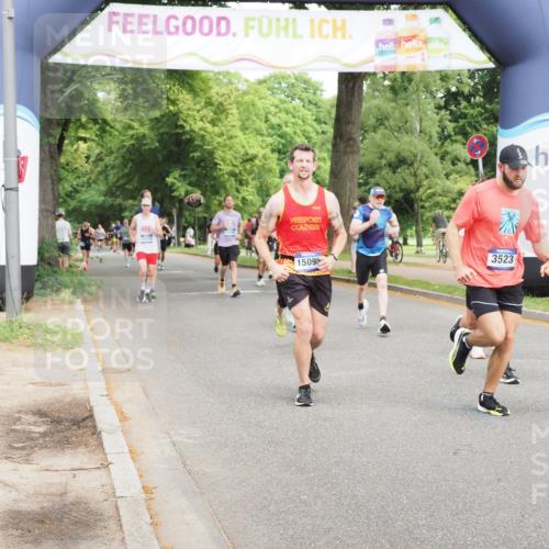29.06.2025 - hella hamburg halbmarathon MichiJ http://msf.ph/oto/8266926 29.06.2025 10:30:41 Zwischen KM18-KM19 1169, 1512, 3523, 5124, 5690, 8359, 8694, 9815, 12098, 14275, 14560, 15095, 15935, 17159, 17926, 18330, 18509, 18559 meine-sportfotos.de