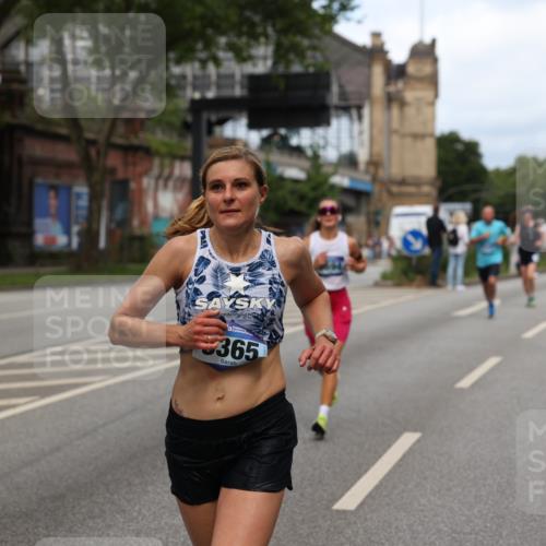 29.06.2025 - hella hamburg halbmarathon Yannick Fuchs http://msf.ph/oto/8266929 29.06.2025 10:36:46 20KM 1169, 1209, 1256, 1312, 1512, 1903, 1962, 3523, 4823, 5436, 5682, 6639, 6721, 6770, 7105, 7116, 7363, 7693, 7765, 8694, 9365, 12098, 13446, 13483, 13709, 13725, 14811, 15175, 15270, 15654, 15846, 16281, 16507, 16626, 16660, 17016, 17363, 17637, 17864, 17926, 18330, 18920 meine-sportfotos.de