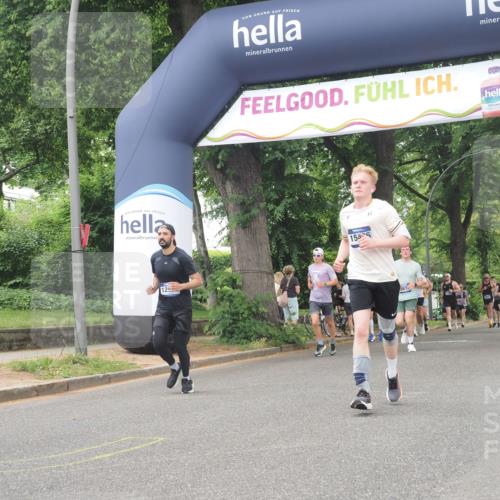 29.06.2025 - hella hamburg halbmarathon KatJ http://msf.ph/oto/8266991 29.06.2025 10:39:16 Zwischen KM18-KM19 1098, 2397, 2818, 4967, 6286, 8139 meine-sportfotos.de