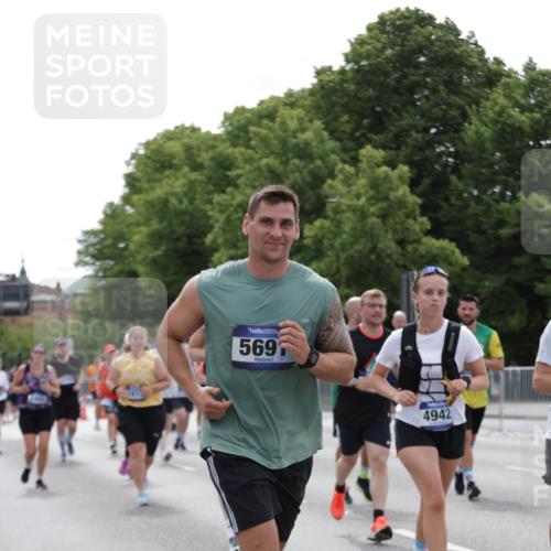 29.06.2025 - hella hamburg halbmarathon Jannik Wohlers http://msf.ph/oto/8267039 29.06.2025 10:33:32 Lombardsbrücke 1189, 1275, 1417, 1705, 1787, 1896, 2265, 2482, 2496, 2526, 3264, 3340, 3345, 3829, 4479, 4696, 4807, 4942, 5557, 5561, 5566, 5584, 5691, 5821, 5822, 5887, 6364, 6515, 6516, 6956, 7027, 7565, 8202, 8277, 8375, 8377, 8383, 8401, 9094, 9875, 9995, 10007, 10071, 10561, 10800, 11092, 11111, 11237, 11338, 11432, 11642, 12330, 12562, 12835, 13401, 13485, 13535, 13741, 13853, 13934, 14032, 14058, 14873, 15792, 15845, 17440, 17953, 19145, 19164 meine-sportfotos.de