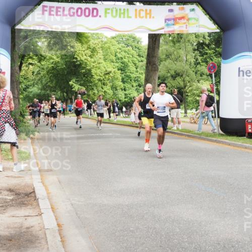 29.06.2025 - hella hamburg halbmarathon MichiJ http://msf.ph/oto/8267194 29.06.2025 10:54:48 Zwischen KM18-KM19 4666, 7685, 8279, 8971, 10372, 11720, 12418, 12790, 14436, 14869, 15429 meine-sportfotos.de
