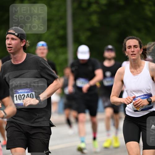 29.06.2025 - hella hamburg halbmarathon Dr. Thomas Lammeyer http://msf.ph/oto/8267200 29.06.2025 10:35:39 Kennedybrücke 1235, 1547, 1844, 2831, 2832, 3281, 3396, 3424, 3571, 3681, 4877, 4953, 5165, 5350, 5846, 5965, 6078, 6160, 6344, 6573, 6640, 7120, 8806, 8812, 8941, 9078, 9104, 9183, 9478, 9883, 10148, 10240, 10435, 10586, 10653, 11178 meine-sportfotos.de