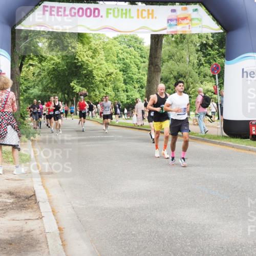 29.06.2025 - hella hamburg halbmarathon MichiJ http://msf.ph/oto/8267236 29.06.2025 10:54:49 Zwischen KM18-KM19 4666, 8279, 10372, 10791, 11720, 12790, 14436 meine-sportfotos.de