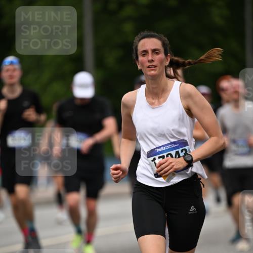 29.06.2025 - hella hamburg halbmarathon Dr. Thomas Lammeyer http://msf.ph/oto/8267243 29.06.2025 10:35:39 Kennedybrücke 1235, 1547, 1844, 2831, 2832, 3281, 3396, 3424, 3571, 3681, 4877, 4953, 5165, 5350, 5846, 5965, 6078, 6160, 6344, 6573, 6640, 7120, 8806, 8812, 8941, 9078, 9104, 9183, 9478, 9883, 10148, 10240, 10435, 10586, 10653, 11178 meine-sportfotos.de