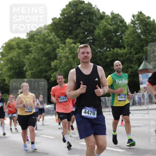 29.06.2025 - hella hamburg halbmarathon Jannik Wohlers http://msf.ph/oto/8267247 29.06.2025 10:33:34 Lombardsbrücke 1417, 1705, 1787, 1896, 2265, 2482, 2496, 2526, 2933, 3264, 3340, 3345, 3829, 3848, 4479, 4807, 4942, 5561, 5566, 5584, 5691, 5821, 5822, 5887, 6364, 6515, 6516, 6956, 7027, 7565, 8202, 8277, 8375, 8377, 8383, 8401, 9094, 9875, 9995, 10007, 10071, 10561, 10800, 11092, 11111, 11237, 11338, 11432, 11642, 12330, 12562, 12835, 13401, 13485, 13535, 13741, 13934, 14032, 14058, 14873, 14919, 15792, 15845, 16115, 16578, 17440, 17953, 19145, 19164 meine-sportfotos.de