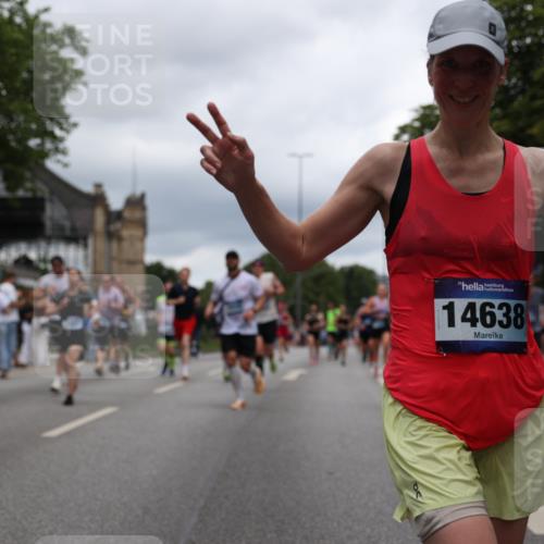 29.06.2025 - hella hamburg halbmarathon Yannick Fuchs http://msf.ph/oto/8267255 29.06.2025 10:48:51 20KM 1125, 1327, 1496, 1506, 1628, 2119, 2474, 2561, 2771, 2884, 2955, 3041, 3652, 3791, 3794, 3945, 4029, 4189, 4231, 4868, 4903, 4938, 5319, 6355, 6433, 6443, 6587, 6938, 8449, 8487, 8514, 8698, 8973, 10191, 10192, 10368, 10376, 11184, 11333, 11568, 11747, 11797, 11799, 11976, 12186, 12526, 12584, 12961, 13267, 13297, 13988, 14036, 14175, 14592, 14638, 14834, 14845, 14948, 15389, 15854, 15879, 16047, 16327, 17842, 18031, 18380 meine-sportfotos.de
