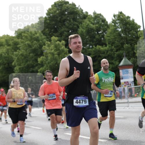 29.06.2025 - hella hamburg halbmarathon Jannik Wohlers http://msf.ph/oto/8267282 29.06.2025 10:33:34 Lombardsbrücke 1417, 1705, 1787, 1896, 2265, 2482, 2496, 2526, 2933, 3264, 3340, 3345, 3829, 3848, 4479, 4807, 4942, 5561, 5566, 5584, 5691, 5821, 5822, 5887, 6364, 6515, 6516, 6956, 7027, 7565, 8202, 8277, 8375, 8377, 8383, 8401, 9094, 9875, 9995, 10007, 10071, 10561, 10800, 11092, 11111, 11237, 11338, 11432, 11642, 12330, 12562, 12835, 13401, 13485, 13535, 13741, 13934, 14032, 14058, 14873, 14919, 15792, 15845, 16115, 16578, 17440, 17953, 19145, 19164 meine-sportfotos.de