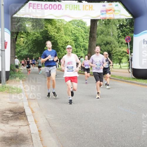 29.06.2025 - hella hamburg halbmarathon MichiJ http://msf.ph/oto/8267290 29.06.2025 10:30:44 Zwischen KM18-KM19 1169, 3523, 6770, 8694, 9815, 9833, 10469, 14275, 14560, 15095, 15270, 15935, 16084, 16295, 17016, 17926, 18330, 18559 meine-sportfotos.de