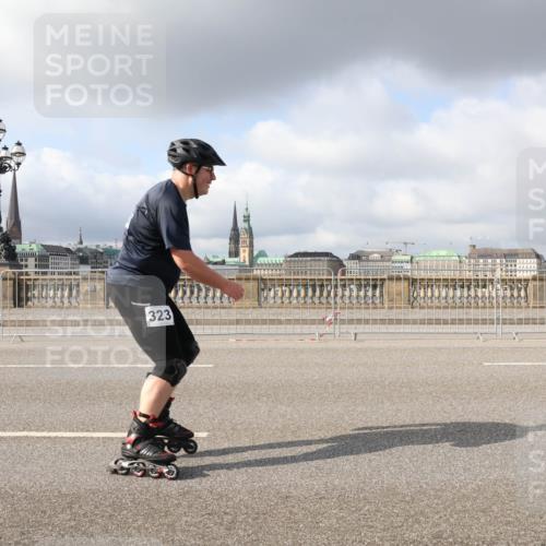 29.06.2025 - hella hamburg halbmarathon Lena Gebhardt http://msf.ph/oto/8267315 29.06.2025 09:04:39 Lombardsbrücke  meine-sportfotos.de