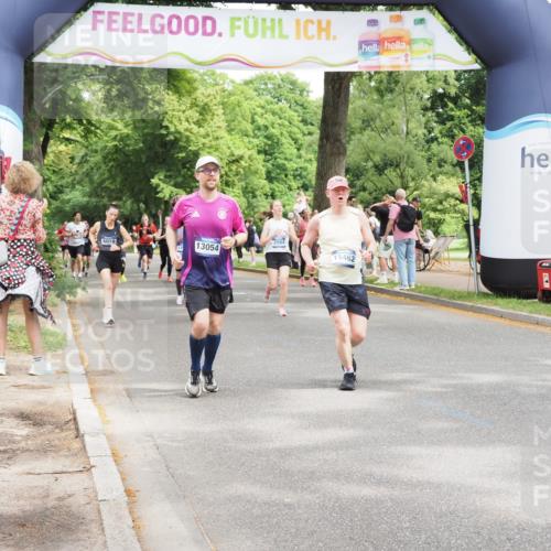 29.06.2025 - hella hamburg halbmarathon MichiJ http://msf.ph/oto/8267596 29.06.2025 10:54:58 Zwischen KM18-KM19 2594, 2852, 4494, 6014, 6089, 6181, 9527, 13054, 15150, 15462, 16186 meine-sportfotos.de
