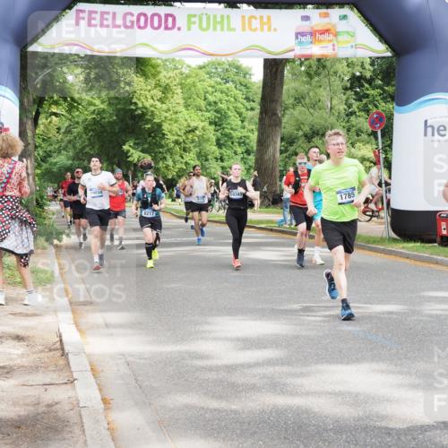 29.06.2025 - hella hamburg halbmarathon MichiJ http://msf.ph/oto/8267736 29.06.2025 10:55:03 Zwischen KM18-KM19 1785, 2594, 2852, 4950, 5670, 6014, 7741, 8217, 9527, 10343, 12556, 13054, 14785, 15462 meine-sportfotos.de