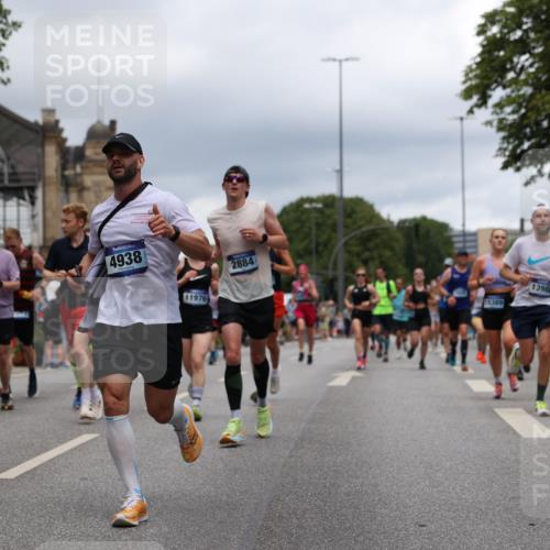29.06.2025 - hella hamburg halbmarathon Yannick Fuchs http://msf.ph/oto/8267738 29.06.2025 10:48:53 20KM 1125, 1327, 1496, 1506, 1628, 2029, 2119, 2448, 2474, 2561, 2771, 2884, 2955, 3041, 3652, 3791, 3794, 3945, 4029, 4231, 4616, 4868, 4903, 4938, 5319, 6355, 6433, 6443, 6587, 6891, 6938, 8487, 8514, 8618, 8698, 8973, 10191, 10192, 10368, 10376, 11184, 11333, 11568, 11747, 11797, 11799, 11976, 12186, 12526, 12584, 12961, 13267, 13988, 14036, 14175, 14592, 14638, 14834, 14845, 14948, 15389, 15854, 15868, 15896, 16047, 16110, 16327, 17842, 18031, 18380 meine-sportfotos.de
