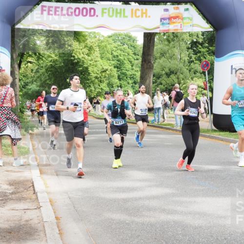 29.06.2025 - hella hamburg halbmarathon MichiJ http://msf.ph/oto/8267819 29.06.2025 10:55:05 Zwischen KM18-KM19 1785, 2594, 4950, 5670, 6014, 7741, 8217, 9173, 10343, 12556, 13054, 14785, 15462, 19034 meine-sportfotos.de