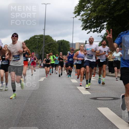 29.06.2025 - hella hamburg halbmarathon Yannick Fuchs http://msf.ph/oto/8267910 29.06.2025 10:48:53 20KM 1125, 1327, 1496, 1506, 1628, 2029, 2119, 2448, 2474, 2561, 2771, 2884, 2955, 3041, 3652, 3791, 3794, 3945, 4029, 4231, 4616, 4868, 4903, 4938, 5319, 6355, 6433, 6443, 6587, 6891, 6938, 8487, 8514, 8618, 8698, 8973, 10191, 10192, 10368, 10376, 11184, 11333, 11568, 11747, 11797, 11799, 11976, 12186, 12526, 12584, 12961, 13267, 13988, 14036, 14175, 14592, 14638, 14834, 14845, 14948, 15389, 15854, 15868, 15896, 16047, 16110, 16327, 17842, 18031, 18380 meine-sportfotos.de