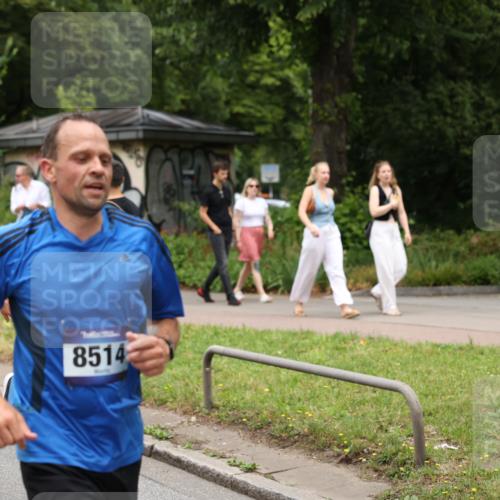 29.06.2025 - hella hamburg halbmarathon Yannick Fuchs http://msf.ph/oto/8267970 29.06.2025 10:48:53 20KM 1125, 1327, 1496, 1506, 1628, 2029, 2119, 2448, 2474, 2561, 2771, 2884, 2955, 3041, 3652, 3791, 3794, 3945, 4029, 4231, 4616, 4868, 4903, 4938, 5319, 6355, 6433, 6443, 6587, 6891, 6938, 8487, 8514, 8618, 8698, 8973, 10191, 10192, 10368, 10376, 11184, 11333, 11568, 11747, 11797, 11799, 11976, 12186, 12526, 12584, 12961, 13267, 13988, 14036, 14175, 14592, 14638, 14834, 14845, 14948, 15389, 15854, 15868, 15896, 16047, 16110, 16327, 17842, 18031, 18380 meine-sportfotos.de