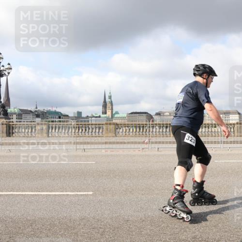 29.06.2025 - hella hamburg halbmarathon Lena Gebhardt http://msf.ph/oto/8268013 29.06.2025 09:04:39 Lombardsbrücke  meine-sportfotos.de