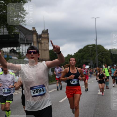 29.06.2025 - hella hamburg halbmarathon Yannick Fuchs http://msf.ph/oto/8268126 29.06.2025 10:48:54 20KM 1125, 1327, 1496, 1506, 1628, 2029, 2119, 2448, 2474, 2561, 2771, 2884, 2955, 3041, 3652, 3791, 3794, 3945, 4029, 4231, 4616, 4868, 4903, 4938, 5319, 6355, 6433, 6443, 6587, 6891, 6938, 8487, 8514, 8618, 8973, 10191, 10192, 10368, 10376, 11184, 11333, 11568, 11747, 11797, 11799, 11976, 12186, 12526, 12584, 12961, 13267, 13988, 14036, 14175, 14592, 14638, 14834, 14845, 14948, 15389, 15854, 15868, 15896, 16047, 16110, 16327, 17842, 18031, 18380 meine-sportfotos.de