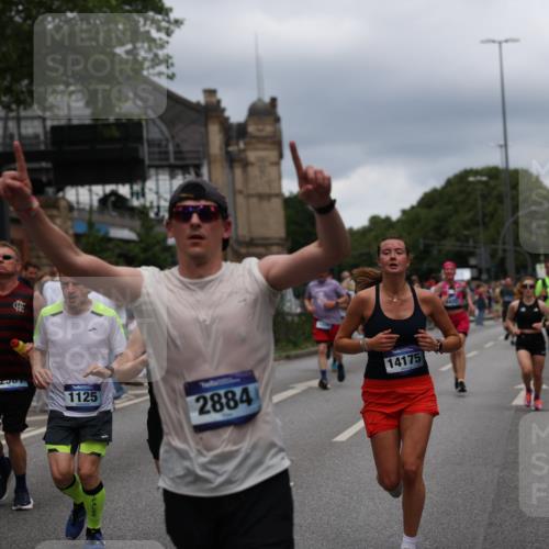 29.06.2025 - hella hamburg halbmarathon Yannick Fuchs http://msf.ph/oto/8268131 29.06.2025 10:48:54 20KM 1125, 1327, 1496, 1506, 1628, 2029, 2119, 2448, 2474, 2561, 2771, 2884, 2955, 3041, 3652, 3791, 3794, 3945, 4029, 4231, 4616, 4868, 4903, 4938, 5319, 6355, 6433, 6443, 6587, 6891, 6938, 8487, 8514, 8618, 8973, 10191, 10192, 10368, 10376, 11184, 11333, 11568, 11747, 11797, 11799, 11976, 12186, 12526, 12584, 12961, 13267, 13988, 14036, 14175, 14592, 14638, 14834, 14845, 14948, 15389, 15854, 15868, 15896, 16047, 16110, 16327, 17842, 18031, 18380 meine-sportfotos.de