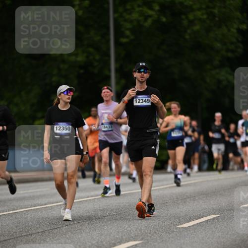 29.06.2025 - hella hamburg halbmarathon Dr. Thomas Lammeyer http://msf.ph/oto/8268137 29.06.2025 10:35:46 Kennedybrücke 1235, 1844, 2672, 2831, 2832, 3358, 3396, 3424, 3571, 3681, 4877, 4953, 5165, 5350, 5846, 5965, 6160, 6344, 6573, 6640, 7295, 7334, 7816, 8304, 8538, 8806, 9078, 9104, 9183, 9478, 9882, 9883, 10148, 10240, 10421, 10435, 10653, 11178 meine-sportfotos.de