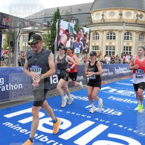 29.06.2025 - hella hamburg halbmarathon Michael Strokosch http://msf.ph/oto/8268155 29.06.2025 10:52:52 Ziel 1257, 1258, 1657, 2287, 2444, 2814, 2910, 4557, 4558, 5077, 5169, 5194, 8172, 8720, 8955, 9065, 9163, 10811, 11217, 11992, 14198, 14286, 14805, 16467, 17198, 18331, 19244 meine-sportfotos.de
