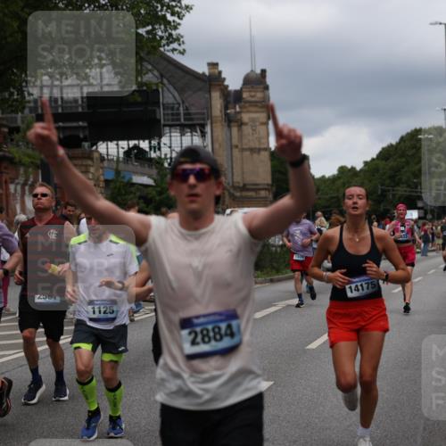 29.06.2025 - hella hamburg halbmarathon Yannick Fuchs http://msf.ph/oto/8268169 29.06.2025 10:48:55 20KM 1125, 1327, 1496, 1506, 1628, 2029, 2119, 2448, 2474, 2561, 2771, 2884, 2955, 3041, 3652, 3791, 3794, 3945, 4029, 4231, 4616, 4868, 4903, 4938, 5319, 6355, 6433, 6443, 6587, 6891, 6938, 8487, 8514, 8618, 8973, 10192, 10368, 10376, 11184, 11333, 11568, 11747, 11797, 11799, 11976, 12186, 12526, 12584, 12961, 13267, 13988, 14036, 14175, 14592, 14638, 14834, 14845, 14948, 15389, 15854, 15868, 15896, 16047, 16110, 16327, 17842, 18031, 18380 meine-sportfotos.de