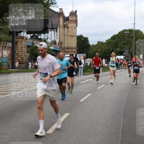 29.06.2025 - hella hamburg halbmarathon Yannick Fuchs http://msf.ph/oto/8268187 29.06.2025 10:36:49 20KM 1169, 1209, 1256, 1312, 1700, 1903, 1962, 2233, 3523, 4823, 5436, 5682, 6639, 6721, 6770, 7105, 7116, 7363, 7693, 7765, 7865, 8694, 9365, 10216, 12098, 13446, 13483, 13709, 13725, 14811, 15095, 15175, 15270, 15654, 16281, 16507, 16626, 16660, 17000, 17016, 17363, 17637, 17864, 17926, 18330, 18559, 18920 meine-sportfotos.de