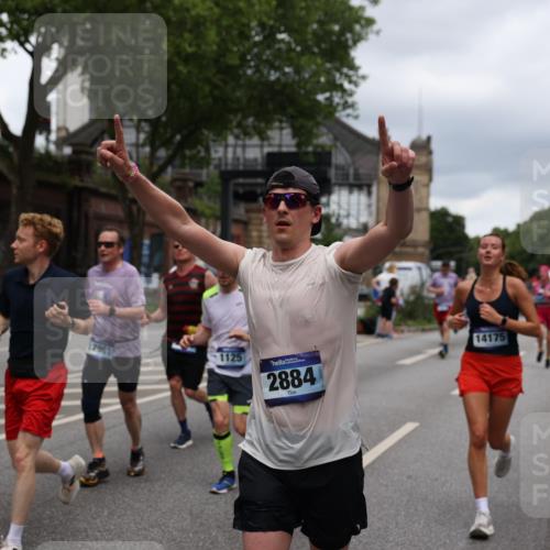 29.06.2025 - hella hamburg halbmarathon Yannick Fuchs http://msf.ph/oto/8268266 29.06.2025 10:48:55 20KM 1125, 1327, 1496, 1506, 1628, 2029, 2119, 2448, 2474, 2561, 2771, 2884, 2955, 3041, 3652, 3791, 3794, 3945, 4029, 4231, 4616, 4868, 4903, 4938, 5319, 6355, 6433, 6443, 6587, 6891, 6938, 8487, 8514, 8618, 8973, 10192, 10368, 10376, 11184, 11333, 11568, 11747, 11797, 11799, 11976, 12186, 12526, 12584, 12961, 13267, 13988, 14036, 14175, 14592, 14638, 14834, 14845, 14948, 15389, 15854, 15868, 15896, 16047, 16110, 16327, 17842, 18031, 18380 meine-sportfotos.de