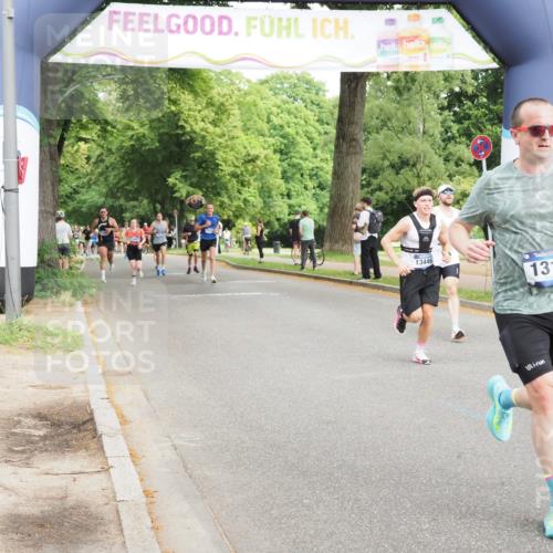 29.06.2025 - hella hamburg halbmarathon MichiJ http://msf.ph/oto/8268287 29.06.2025 10:30:51 Zwischen KM18-KM19 1312, 5682, 6770, 9833, 10469, 13446, 13709, 15270, 16084, 16660, 17016 meine-sportfotos.de