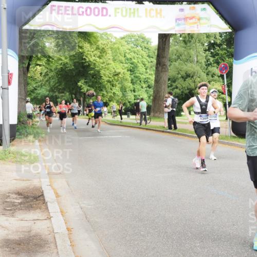 29.06.2025 - hella hamburg halbmarathon MichiJ http://msf.ph/oto/8268293 29.06.2025 10:30:51 Zwischen KM18-KM19 1312, 5682, 6770, 9833, 10469, 13446, 13709, 15270, 16084, 16660, 17016 meine-sportfotos.de