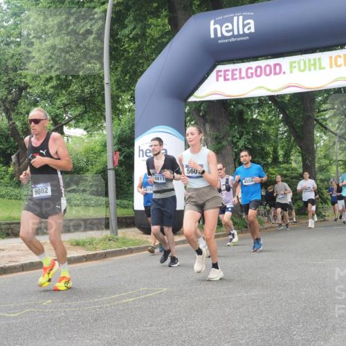 29.06.2025 - hella hamburg halbmarathon KatJ http://msf.ph/oto/8268308 29.06.2025 10:39:25 Zwischen KM18-KM19 2396, 3426, 4558, 4635, 5116, 5607, 6776, 7409 meine-sportfotos.de