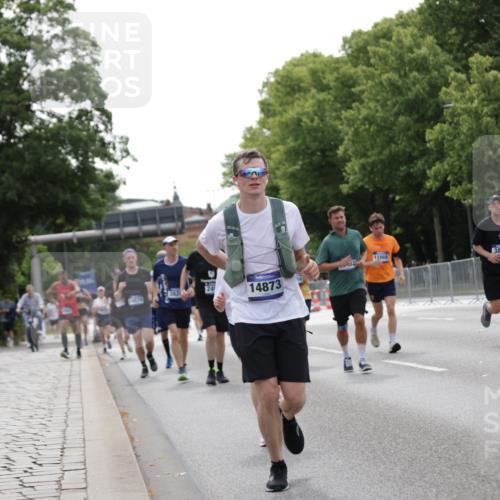 29.06.2025 - hella hamburg halbmarathon Jannik Wohlers http://msf.ph/oto/8268310 29.06.2025 10:33:39 Lombardsbrücke 1417, 1705, 1787, 2265, 2482, 2496, 2526, 2933, 3264, 3340, 3345, 3829, 3848, 4479, 4807, 5561, 5584, 5691, 6364, 7027, 7324, 7329, 7565, 8202, 8277, 8375, 8377, 8383, 8401, 9094, 9875, 10007, 10071, 10800, 11092, 11111, 11432, 11642, 11668, 12165, 12330, 12562, 12896, 13401, 13485, 13934, 14047, 14058, 14873, 14919, 15792, 15845, 15983, 16115, 16578, 17440, 17789, 17953, 18044, 19145, 19164 meine-sportfotos.de