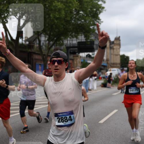 29.06.2025 - hella hamburg halbmarathon Yannick Fuchs http://msf.ph/oto/8268348 29.06.2025 10:48:55 20KM 1125, 1327, 1496, 1506, 1628, 2029, 2119, 2448, 2474, 2561, 2771, 2884, 2955, 3041, 3652, 3791, 3794, 3945, 4029, 4231, 4616, 4868, 4903, 4938, 5319, 6355, 6433, 6443, 6587, 6891, 6938, 8487, 8514, 8618, 8973, 10192, 10368, 10376, 11184, 11333, 11568, 11747, 11797, 11799, 11976, 12186, 12526, 12584, 12961, 13267, 13988, 14036, 14175, 14592, 14638, 14834, 14845, 14948, 15389, 15854, 15868, 15896, 16047, 16110, 16327, 17842, 18031, 18380 meine-sportfotos.de