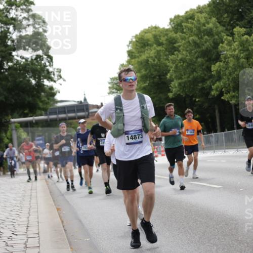 29.06.2025 - hella hamburg halbmarathon Jannik Wohlers http://msf.ph/oto/8268354 29.06.2025 10:33:39 Lombardsbrücke 1417, 1705, 1787, 2265, 2482, 2496, 2526, 2933, 3264, 3340, 3345, 3829, 3848, 4479, 4807, 5561, 5584, 5691, 6364, 7027, 7324, 7329, 7565, 8202, 8277, 8375, 8377, 8383, 8401, 9094, 9875, 10007, 10071, 10800, 11092, 11111, 11432, 11642, 11668, 12165, 12330, 12562, 12896, 13401, 13485, 13934, 14047, 14058, 14873, 14919, 15792, 15845, 15983, 16115, 16578, 17440, 17789, 17953, 18044, 19145, 19164 meine-sportfotos.de