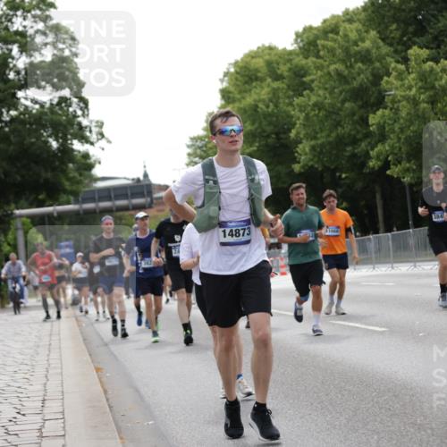 29.06.2025 - hella hamburg halbmarathon Jannik Wohlers http://msf.ph/oto/8268356 29.06.2025 10:33:39 Lombardsbrücke 1417, 1705, 1787, 2265, 2482, 2496, 2526, 2933, 3264, 3340, 3345, 3829, 3848, 4479, 4807, 5561, 5584, 5691, 6364, 7027, 7324, 7329, 7565, 8202, 8277, 8375, 8377, 8383, 8401, 9094, 9875, 10007, 10071, 10800, 11092, 11111, 11432, 11642, 11668, 12165, 12330, 12562, 12896, 13401, 13485, 13934, 14047, 14058, 14873, 14919, 15792, 15845, 15983, 16115, 16578, 17440, 17789, 17953, 18044, 19145, 19164 meine-sportfotos.de