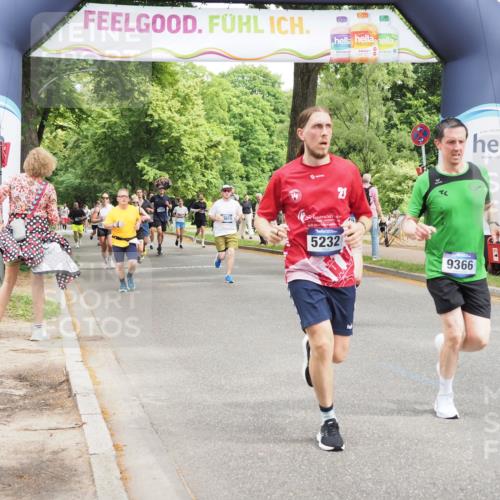 29.06.2025 - hella hamburg halbmarathon MichiJ http://msf.ph/oto/8268397 29.06.2025 10:55:10 Zwischen KM18-KM19 1785, 5232, 7846, 8217, 9173, 9366, 9781, 10343, 10709, 11873, 14785, 15875, 19034 meine-sportfotos.de